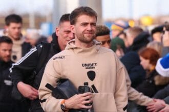 The club is ready to sell striker with a loss of over £10 million as an upgrade to Leeds i Bamford