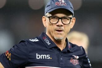 Les Kiss is a top option for Wallabies, but he can't even become a Chaekalite coach