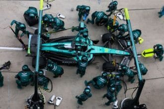 Aston Martin Lagonda sells shares in Formula 1 team and remains title sponsor