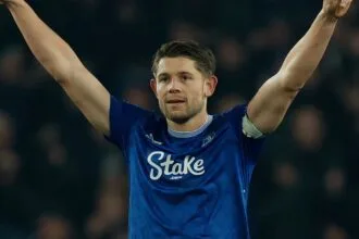 Everton will contact and sign a defender at £120k per week