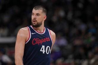 Ivica Zubac gets praise from Bill Simmons and reminds him of former defenseman of the year