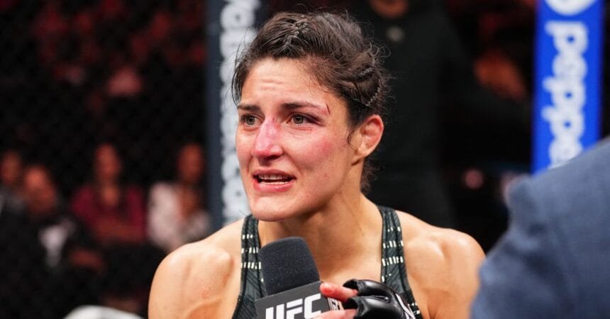 Morning Report: Loopy Godines jokes that she can "wear diaper" in the future after a random accident in UFC Mexico