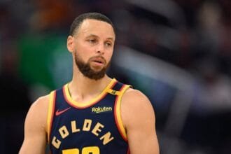 NBA fans say the same thing after Stephen Curry's three-point disaster class.