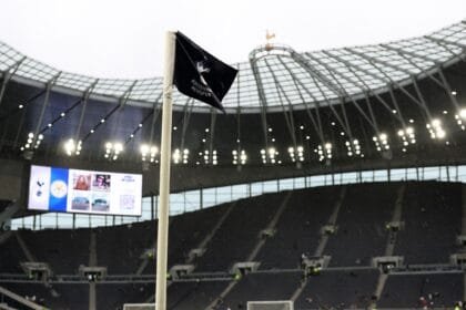 Spurs push hard for "incredible" free signature