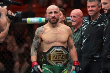 UFC champion Alexander Volkanovsky is too strong for Movsar Evloev