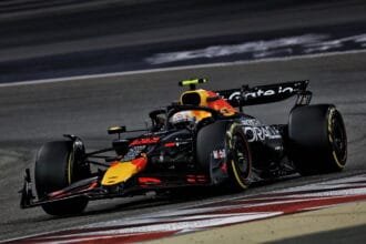 Yui Hoonda gets frustrated by Red Bull's "misunderstanding" after a "messs" day in Bahrain