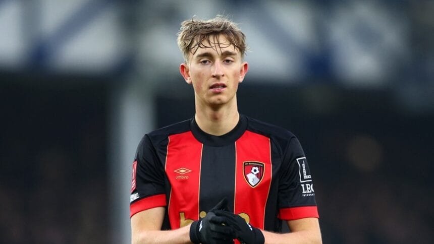 Real Madrid step up in pursuit of Huizen