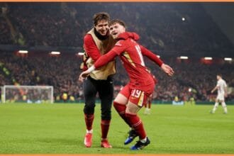 Federico Chiesa and Harvey Elliott celebrate during Liverpool vs Lille