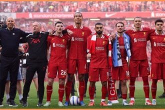 Virgil van Dijk, Mohamed Salah, Darwin Nunez and Luis Diaz celebrate Liverpool