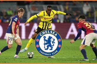 Jamie Gittens in action for Borussia Dortmund against Barcelona