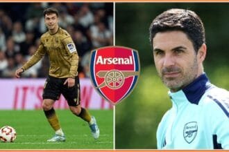 Martin Zubimendi of Real Sociedad and Mikel Arteta of Arsenal