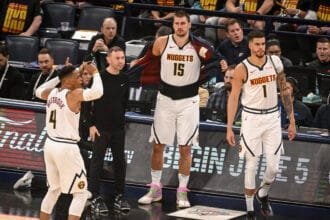 David Adelman saw the Nuggets star struggling, but the OKC Thunder left him in the game for important reasons.