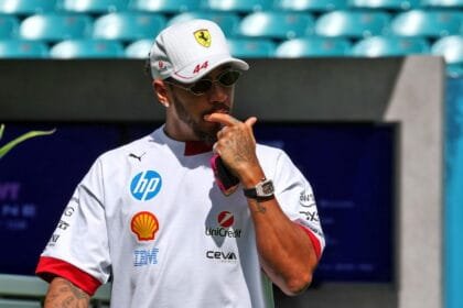 Lewis Hamilton fights back at critics "has no insight into what's going on"