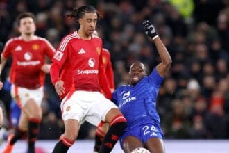 Man Utd approaches with a £15 million Premier League defender