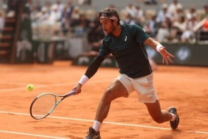 Lorenzo Musetti warned him to kick the ball at a French Open Line judge