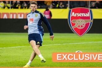 Viktor Gyokeres warming up with the Swedish national team