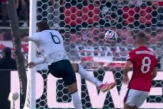 A stunning Nelson Deossa Strike breaks deadlock with Monterrey Smash Urawa Red Diamond (video)