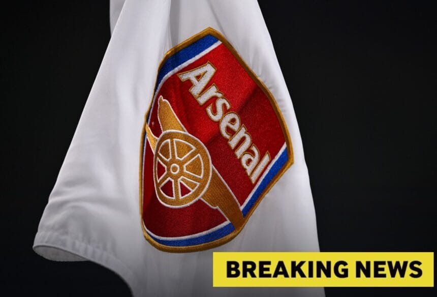 Arsenal FC corner flag and breaking news banner