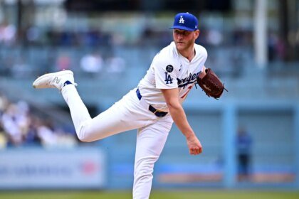 Dodgers' Ben Caspalius ends with injury time after Tanner Scott hits Illinois