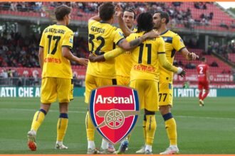 Ademola Lookman celebrating with his Atalanta teammates