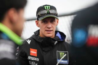 During the discussion of v4, Fabio Cartalaro's Yamaha relationship "I feel a little nervous"