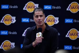La Lakers will be a "big winner" this offseason if Rob Pelinka can agree to another deal. It's a "important moment"