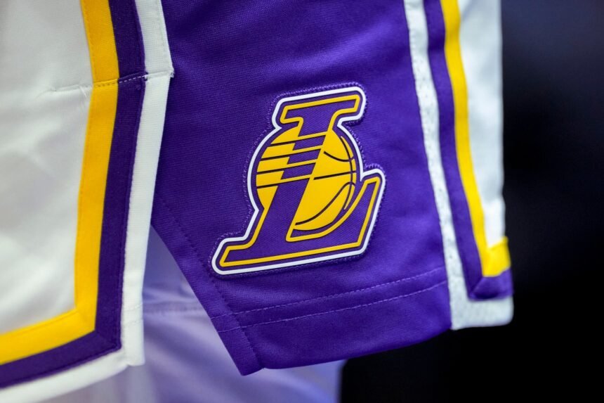 NBA Insiders suggest that La Lakers can exchange key stars that have not signed an extension