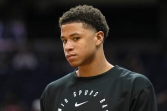 San Antonio Spurs fans are all blown away by Carter Bryant, winning the dominant summer league with the 76ers, "Complete Menace."