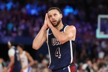 Steph Curry's clutch barrage at the Parisiolmap receives a "impossible" verdict from helpless team French members