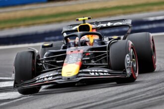 Tsunoda reveals Max Verstappen is "two steps behind" in the fight