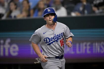 Dodgers lineup vs. twins: Will Smith and Michael Comfort Out