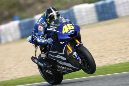 4-digit price for Valentino Rossi helmets - from the low moment - at auction