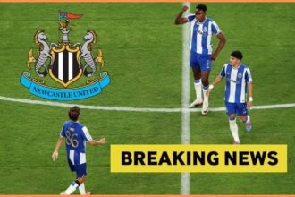 Samu Aghehowa and his Porto teammates