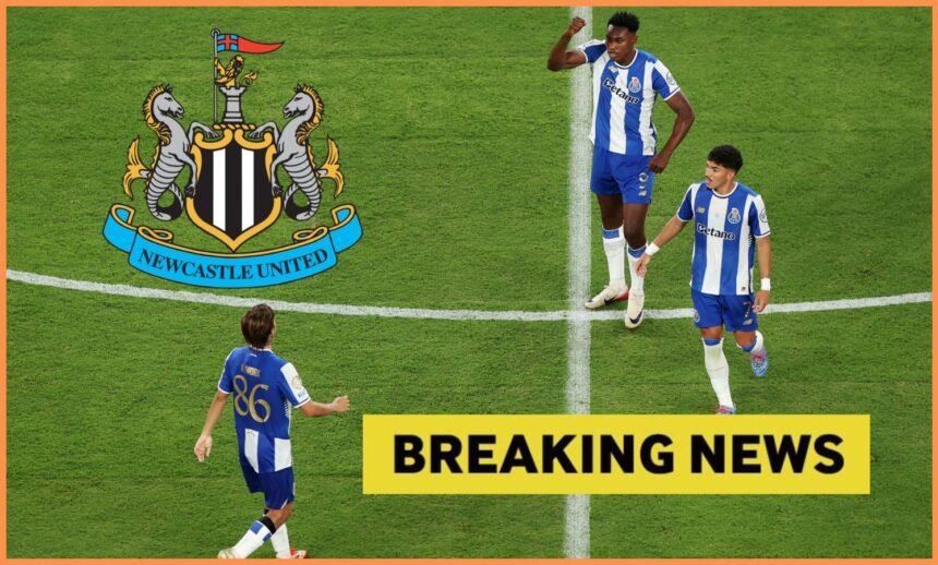 Samu Aghehowa and his Porto teammates