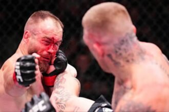 Chris Duncan Beats Mateusz Rębecki in Bloody War of Attrition - UFC Vegas 108 Highlights