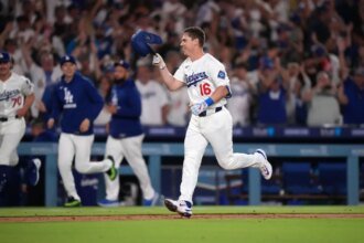 Dodgers' Dave Roberts reveals he will confirm Will Smith is eligible for the batting title