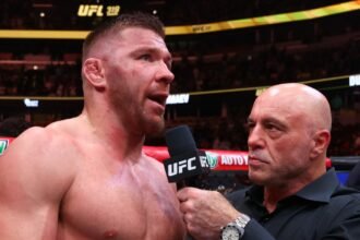 Dricus du Plessis responds to the devastating loss of UFC 319 to Khamzat Chimaev: "He was just like a blanket"