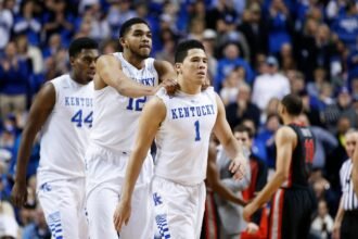 "I don't have the feeling..." Carl Anthony Towns explains why Devin Booker didn't think he could reach the NBA during his Kentucky stint.