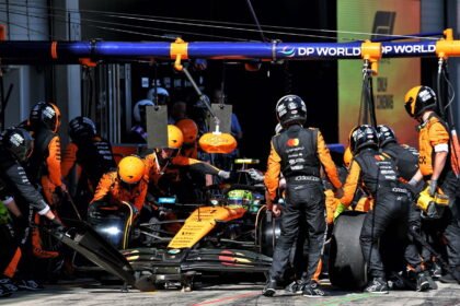 McLaren continues to allow Oscar Piastri's Rand Norris to split its F1 strategy