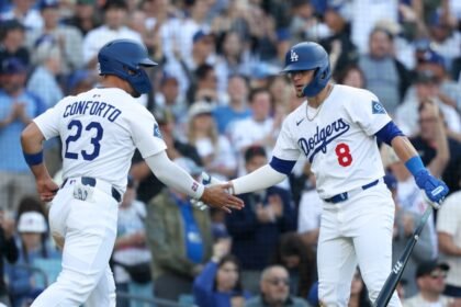 Michael Comfort reveals Dave Roberts' message to the Dodgers as September approaches