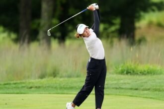 Miranda Wang fires 67 and leads the rain-lagged FM Championship