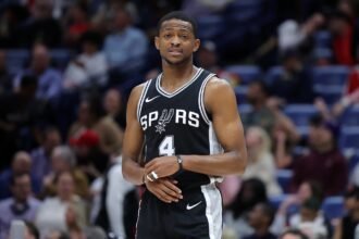 NBA experts have urged the Spurs not to sign the maximum contract for Daron Fox, and the precious rookie has nothing to do with it