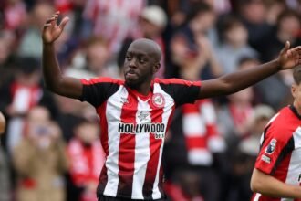 Newcastle lead race signs £60 million striker