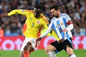 Sunderland submits formal bids to "unrealistic" 27 y/o players who wish to participate