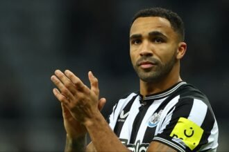 West Ham swooping down with £325k-p/w "passengers"