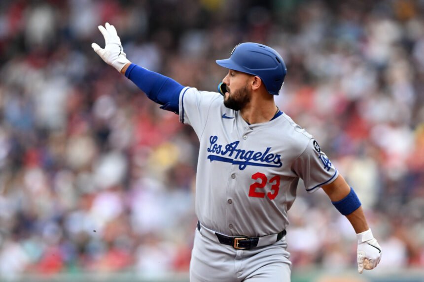 Dodgers lineup vs Diamondback: Michael Comfort Out, Alex Cole, Kike Hernandez start