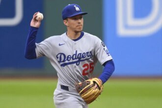 Dodgers lineup vs Rays: Tommy Edman and Will Smith out, Miguel Rojas start