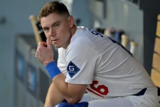 As concerns about injuries grow, Dodgers' Scratch Will Smith will be Smith from the lineup just before the first pitch.