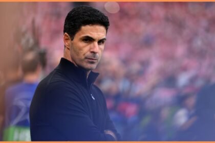 Arsenal manager Mikel Arteta looks on during the Athletic Bilbao game