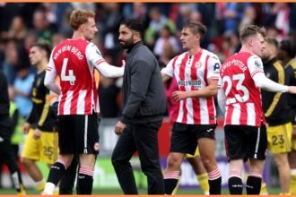 Ruben Amorim with Brentford players